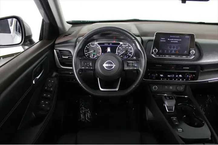 $23987 : Nissan Rogue 2023 SV 4dr Cro image 7