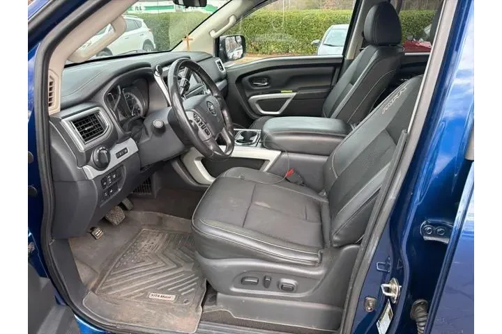 $25464 : Nissan Titan 2019 4x4 PRO-4X image 9