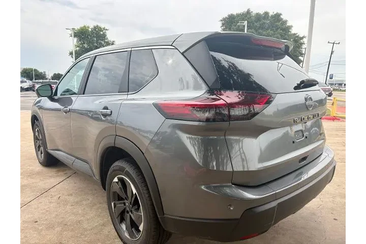 $25774 : Nissan Rogue 2025 AWD SV 4dr image 5