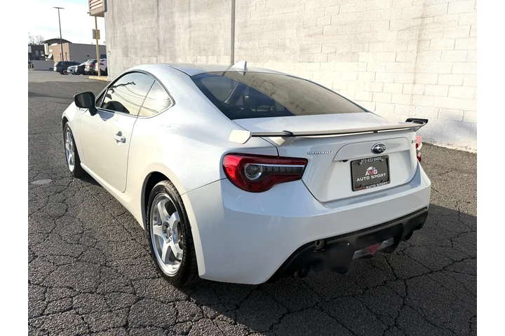 $19286 : 2020 BRZ Limited Manual image 5