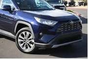 $23983 : Toyota RAV4 2020 Limited 4dr thumbnail