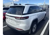 $32990 : Jeep Grand Cherokee 2023 4x4 thumbnail