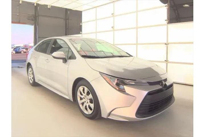 $19123 : Toyota Corolla 2023 LE 4dr S image 4