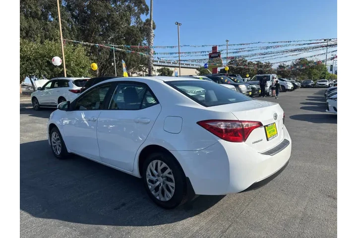 $17999 : 2018 Corolla LE image 4