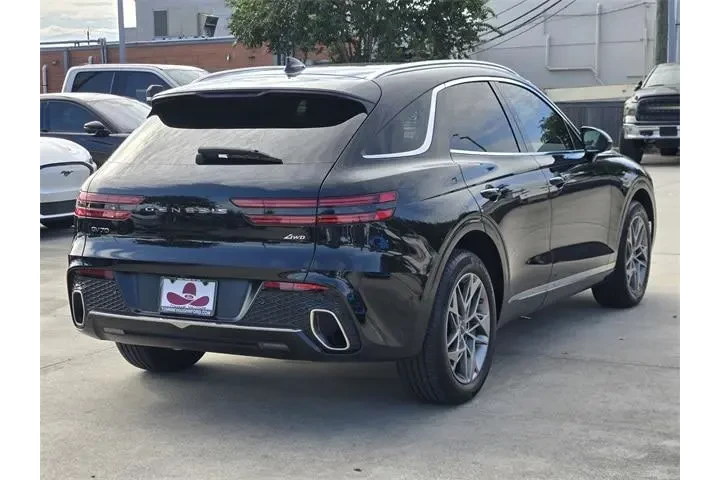 $38394 : Genesis GV70 2023 AWD 2.5T S image 7