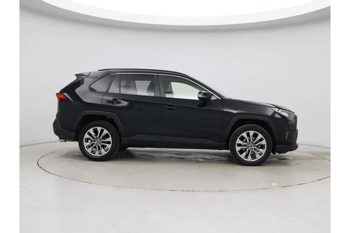 $26998 : Toyota RAV4 2019 XLE Premium image 7