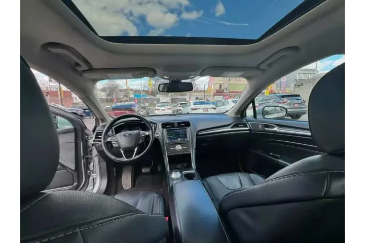 2020 FORD FUSION2020 FORD FUS image 5