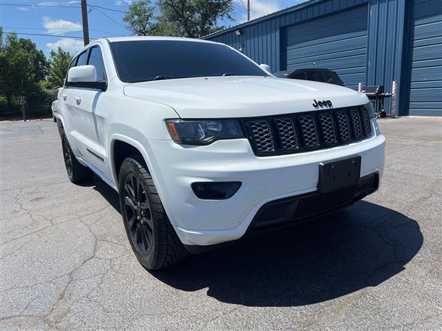 $23988 : 2019 Grand Cherokee Altitude, image 5