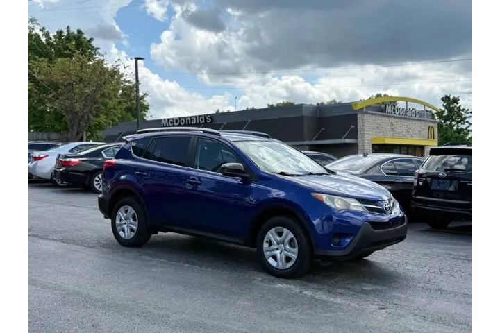 $11995 : 2015 RAV4 LE image 5