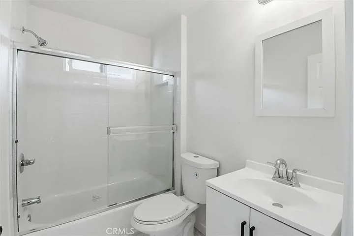 $1300 : 929 Arlington Ave, Torrance, C image 9