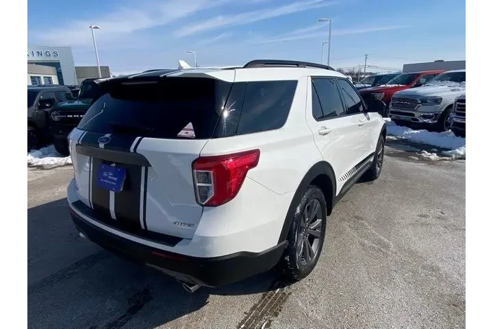 $29748 : Ford Explorer 2022 AWD XLT 4 image 3