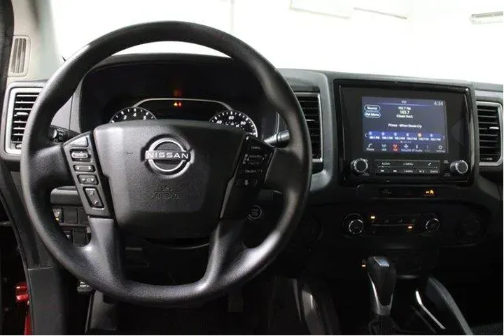 $35998 : Nissan Frontier 2024 4x2 SV image 8