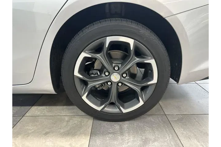 $17500 : Chevrolet Malibu 2022 LT 4dr image 4