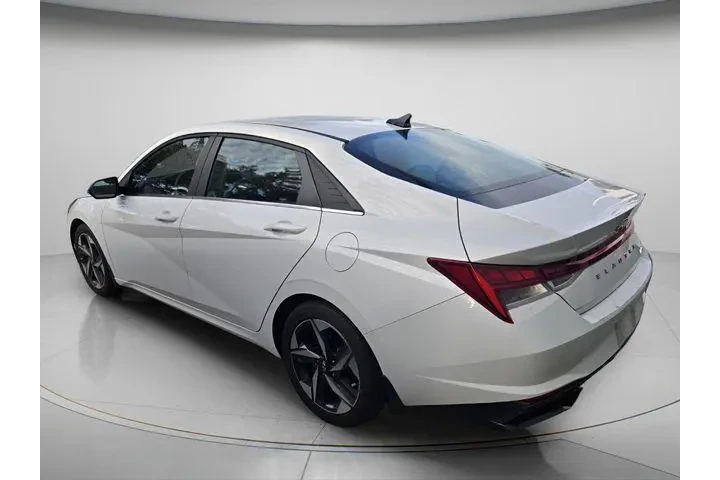 $21145 : Hyundai ELANTRA 2023 Limited image 6