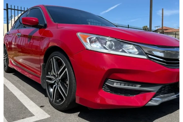 $4000 : Honda Accord 2015 Sport image 4