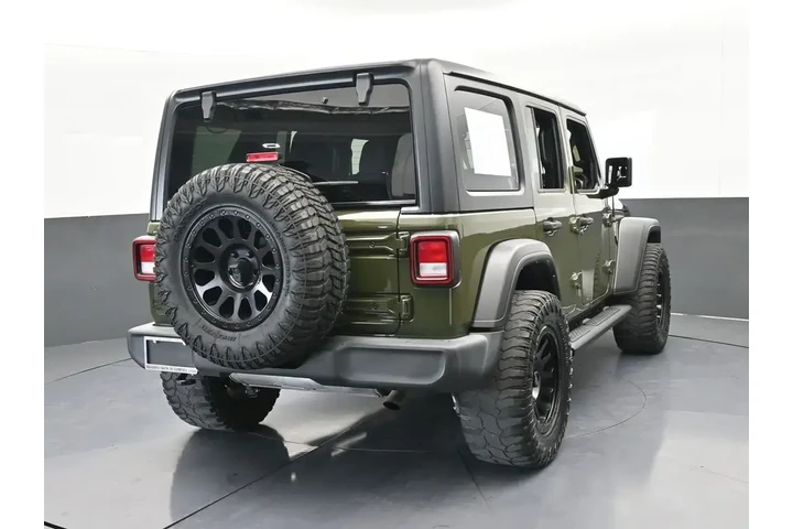 $22795 : Jeep Wrangler Unlimited 2021 image 5
