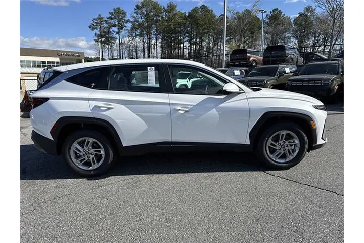 $25381 : Hyundai TUCSON 2025 SE 4dr S image 8