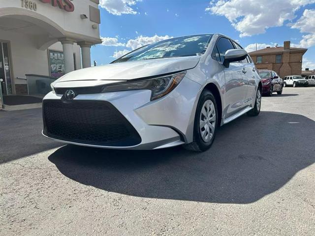 $15995 : Pre-Owned 2020 Corolla L Seda image 3