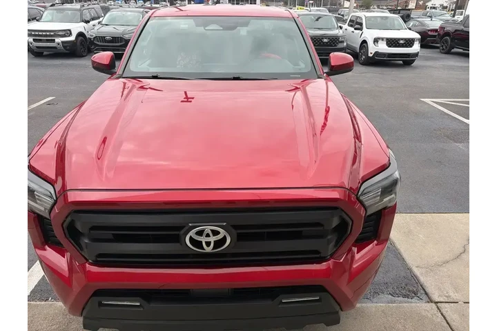 $34428 : Toyota Tacoma 2024 4x2 SR5 4 image 3