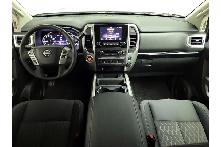 $39998 : Nissan Titan 2024 4x2 Platin image 9