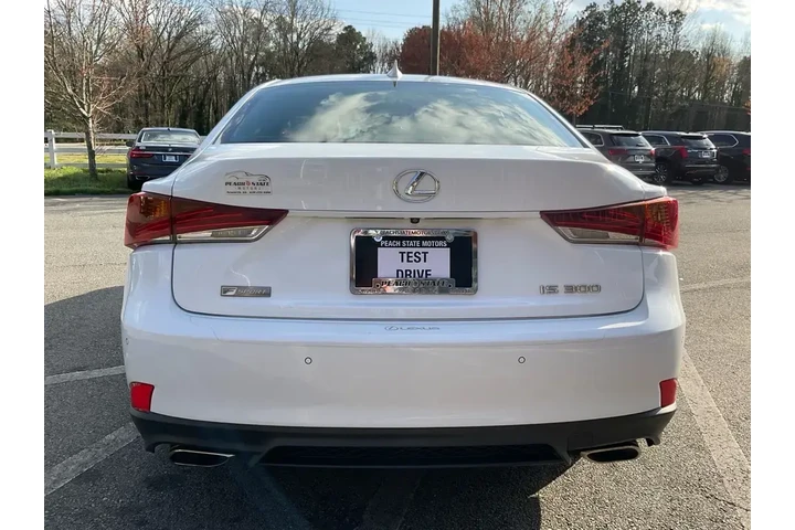 $23985 : Lexus IS 300 2018 4dr Sedan image 6