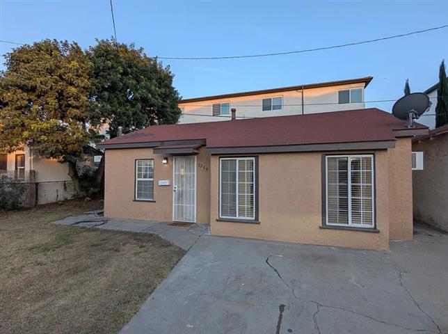 $1690 : Remodeled 2-Bedroom Home image 1