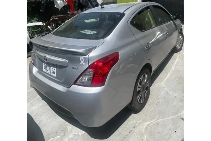 $6000 : Nissan Sentra SV Sedan 4D image 2