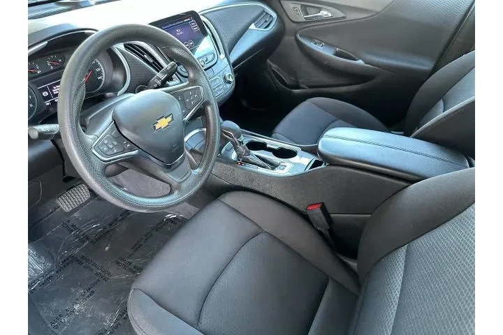 $18990 : Chevrolet Malibu 2023 LT 4dr image 9