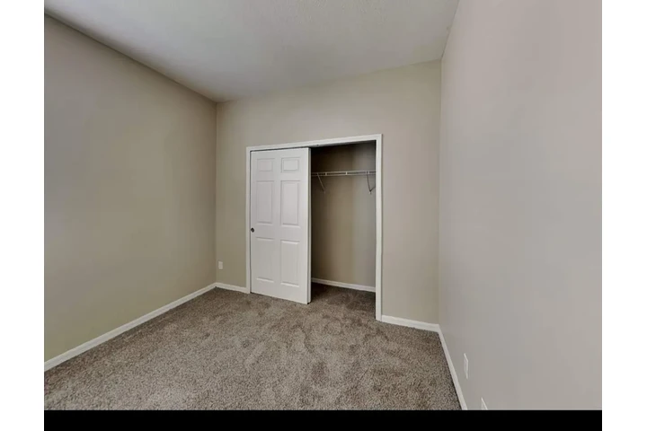 $1559 : Single family home image 5