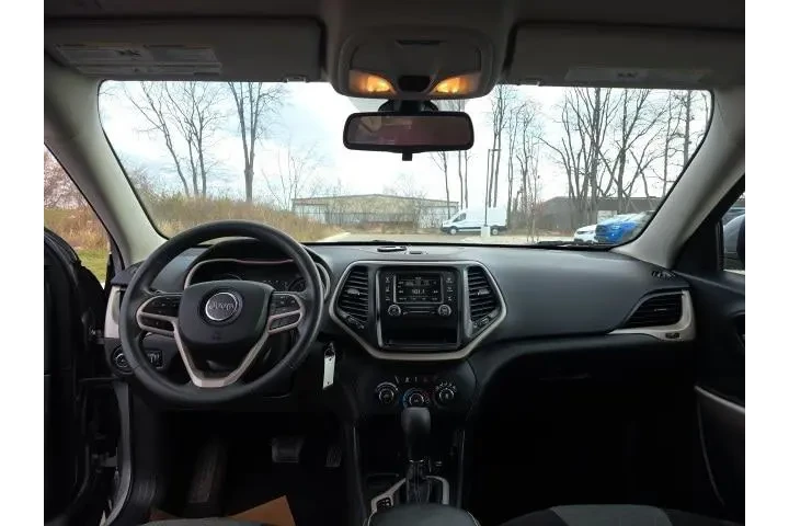 $13500 : Jeep Cherokee 2018 Latitude image 10