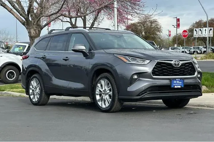 $33995 : Toyota Highlander 2020 AWD L image 9