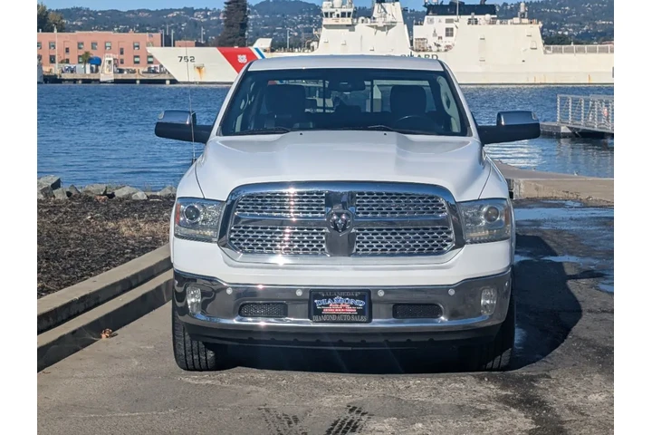 $17988 : 2015 1500 Laramie image 3