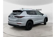$37395 : Mitsubishi Outlander 2026 AW thumbnail