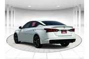 $22761 : Nissan Altima 2023 2.5 SR 4d thumbnail