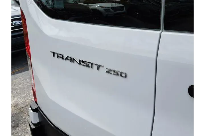 $32990 : Ford Transit 2024 250 3dr SW image 5