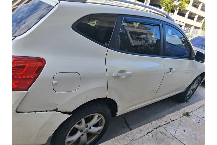 $2 : Se vende Nissan rogue 2008 image 4