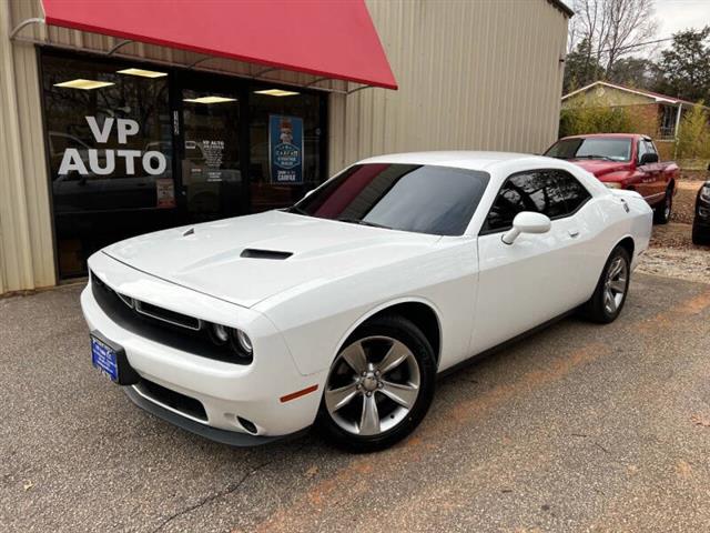 $14999 : 2018 Challenger SXT image 1