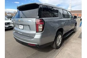 $67995 : 2024 Suburban 4WD LT thumbnail