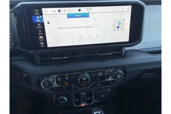 Jeep Wrangler 2024 4x4 Sahar image 9