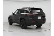 $29998 : Jeep Grand Cherokee 2023 4x2 thumbnail