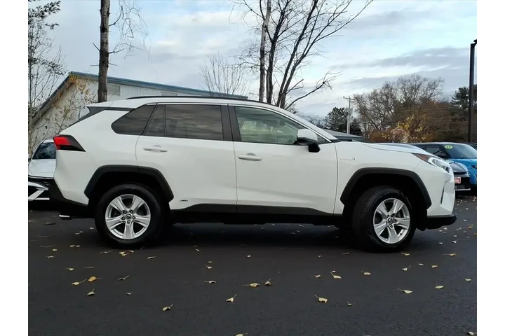$29999 : Toyota RAV4 Hybrid 2021 AWD image 2