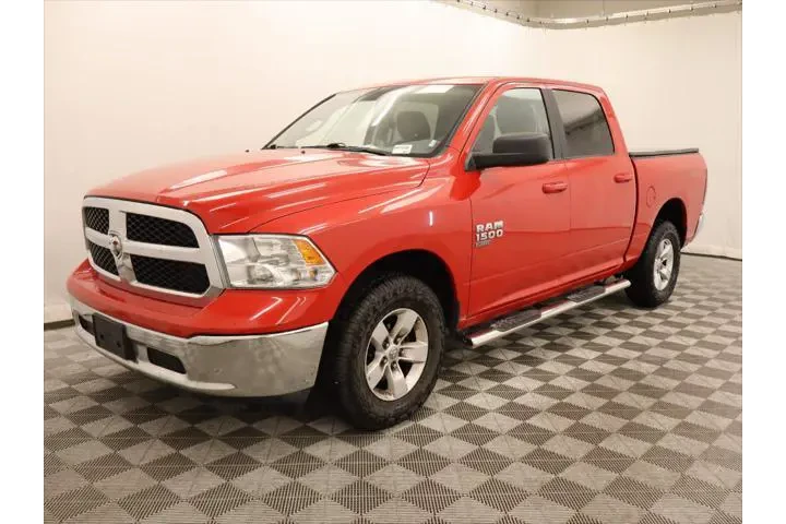$20854 : Ram 1500 Classic 2021 4x4 SL image 1