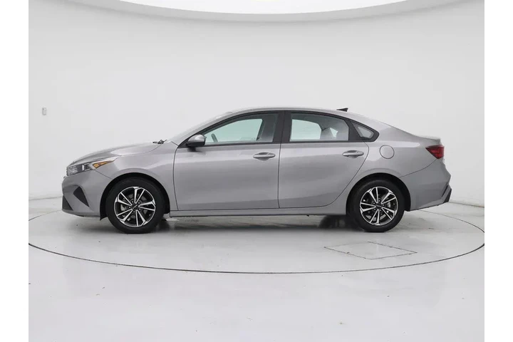 $18998 : Kia Forte 2024 LXS 4dr Sedan image 3