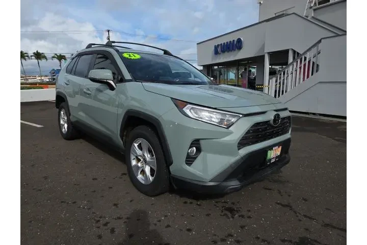 $25995 : Toyota RAV4 2021 XLE 4dr SUV image 1