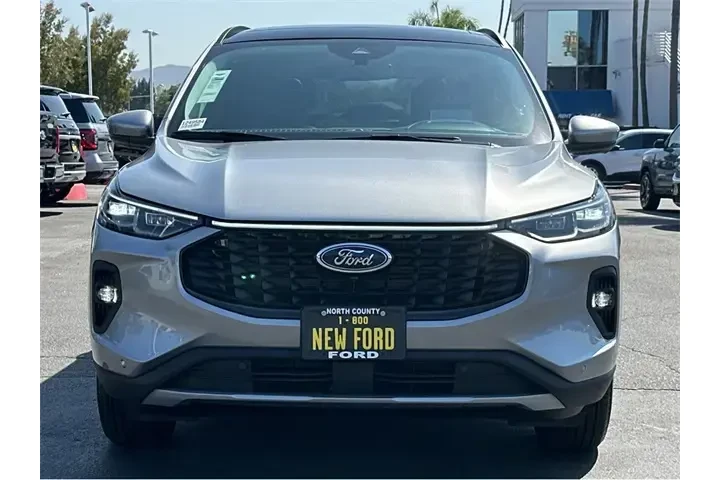 $30000 : Ford Escape Plug-In Hybrid 2 image 2