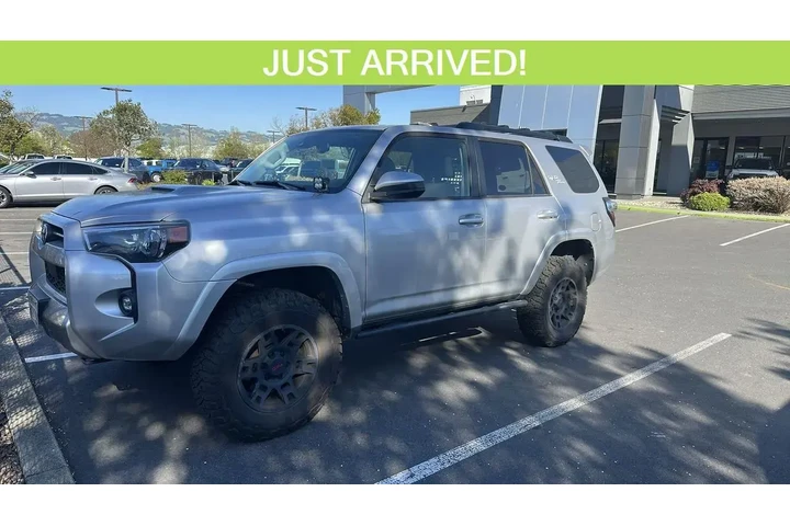 $37988 : Toyota 4Runner 2021 4x4 TRD image 1