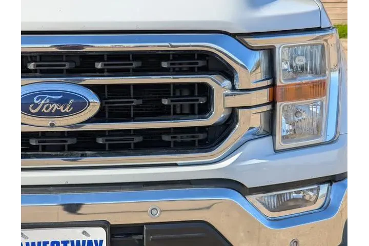 $32812 : Ford F-150 2022 4x2 XL 4dr S image 9