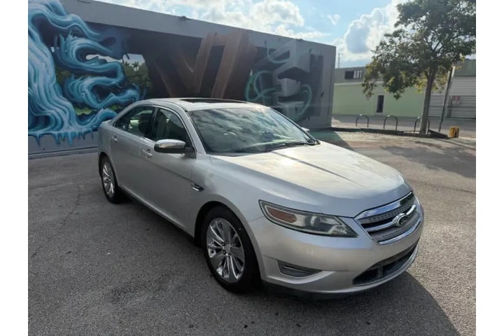 $8995 : 2010 Taurus Limited image 4