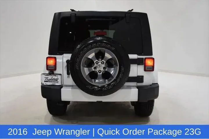 $14330 : Jeep Wrangler Unlimited 2016 image 5