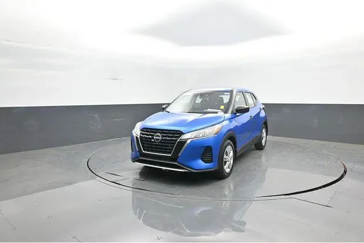 $13299 : Nissan Kicks 2023 S 4dr Cros image 3